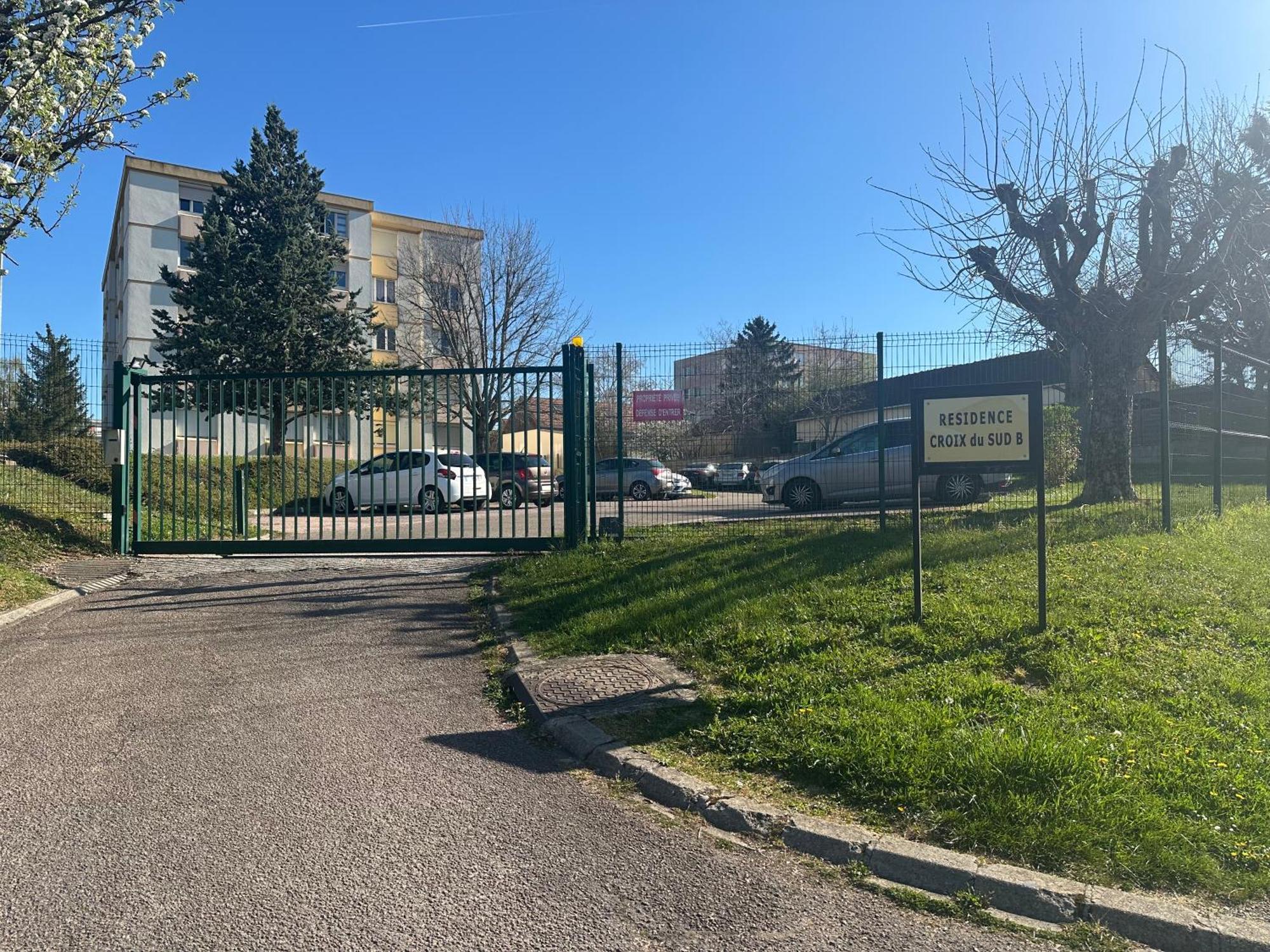 Apartment Proche Gare Et Auxerrexpo
